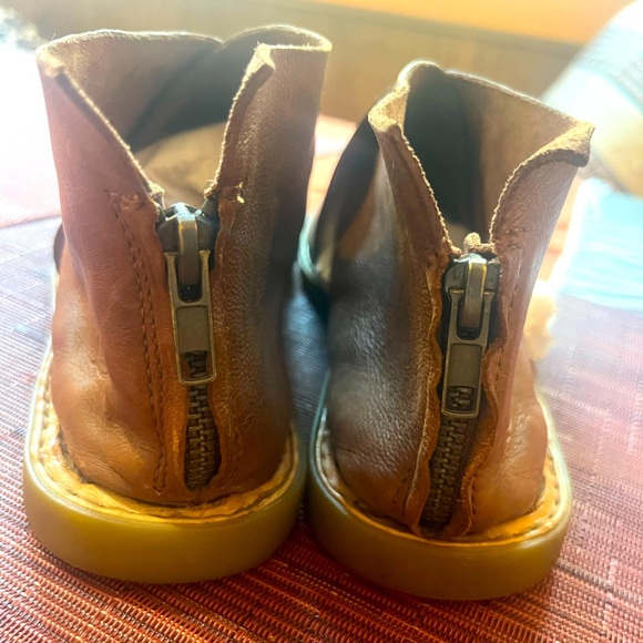 Born Sandals Brown/Tan leather, comfy!! Size 9 - Picture 5 of 6